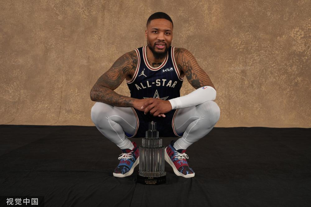 锋线上有 锋线上有